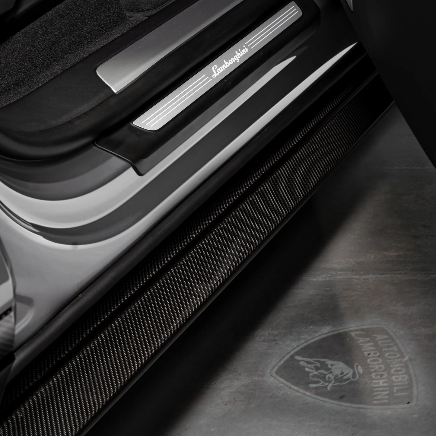 Lamborghini Urus Performante - Карбонові пороги