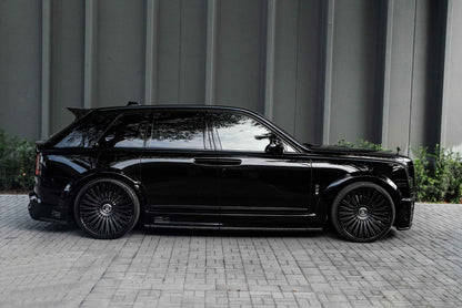 Rolls Royce Cullinan - Карбоновий капот