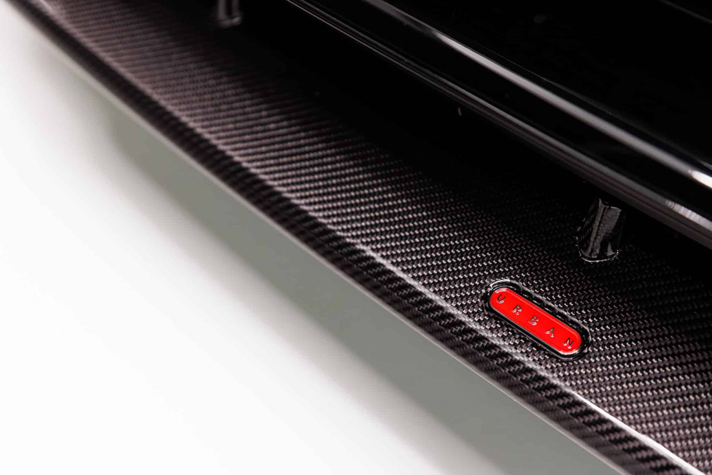 Audi RSQ8 (Pre-Face) - Накладки задніх чвертей Carbon