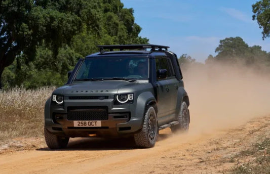 Land Rover Defender OCTA Bonnet Forged Carbon