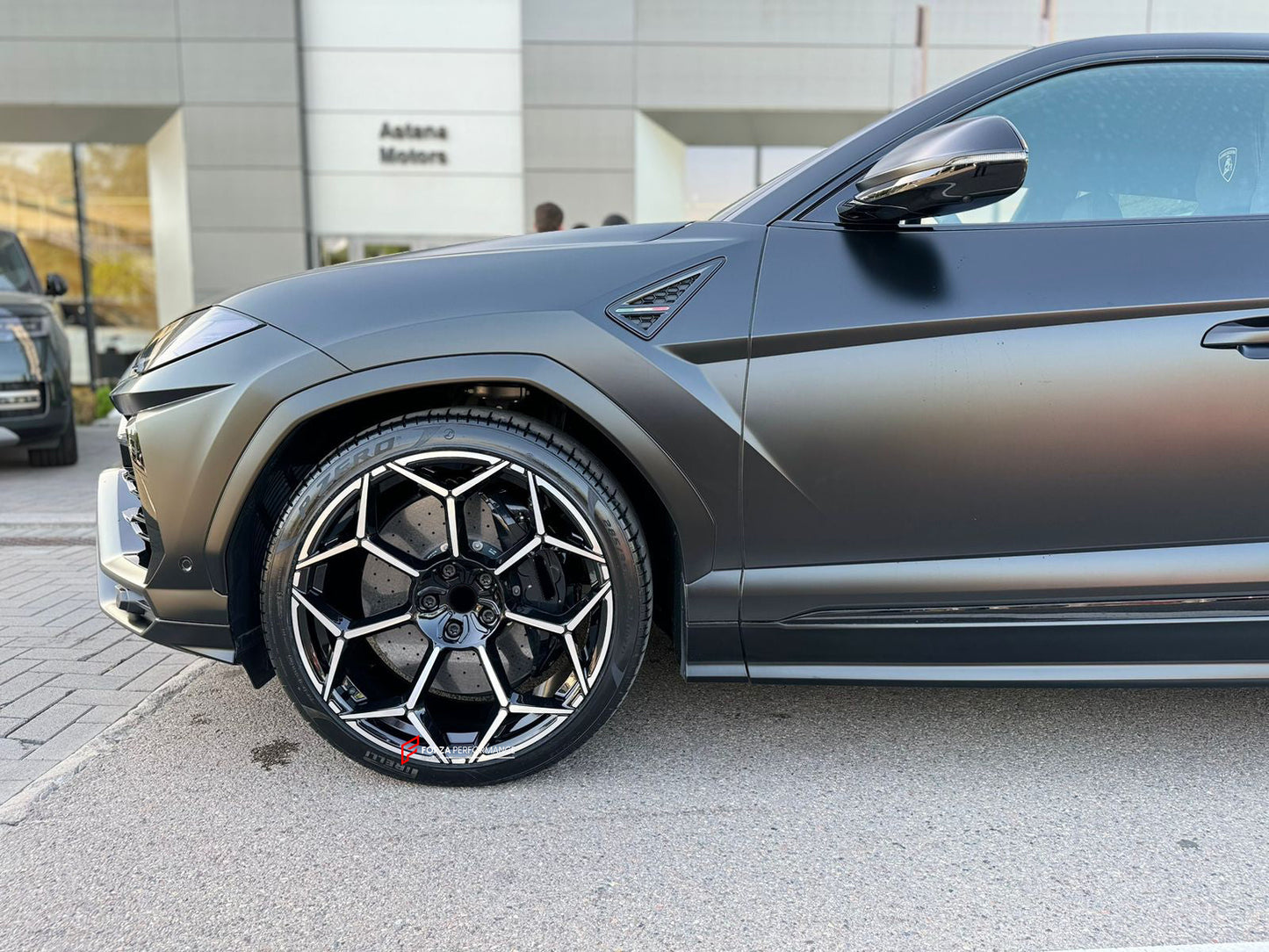 Lamborghini Urus - Диски 23" Forged Alloy