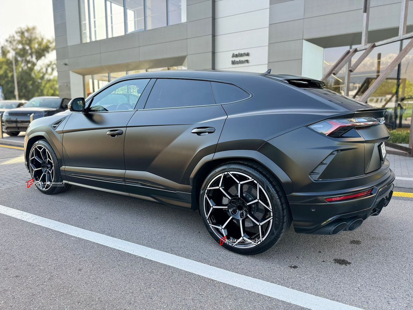 Lamborghini Urus - Диски 23" Forged Alloy