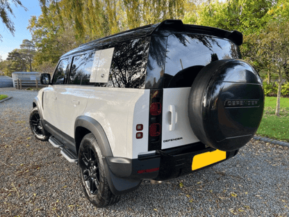 Land Rover Defender - Задній спойлер